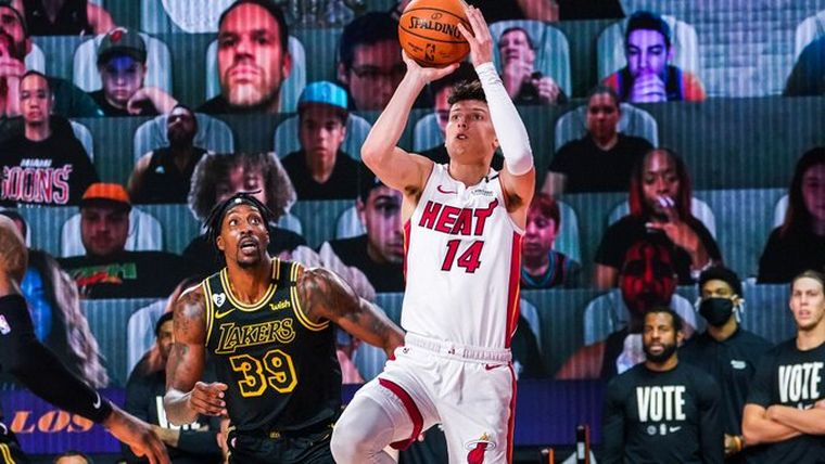 Miami Heat obliga a otro encuentro a Los Angeles Lakers.