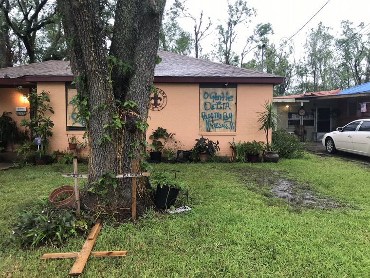 El huracán Delta provoca que miles de vecinos sean evacuados en EE.UU.