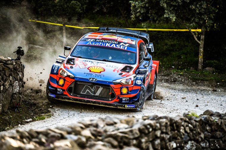 Dani Sordo fue firme líder y se apunta para otra victoria