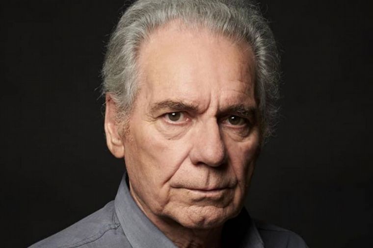 Aún no hay comunicado oficial confirmando la causa de su deceso.