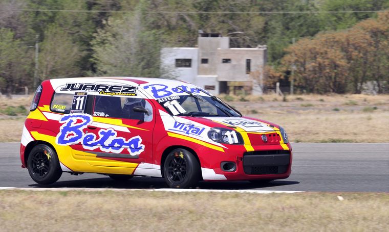 Gonzalo Alterio y su Fiat, ganadores este Domingo en el "Cabalén", Clase 2.