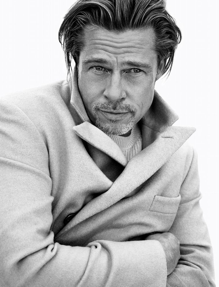 FOTO: Brad Pitt posó a sus 56 años 