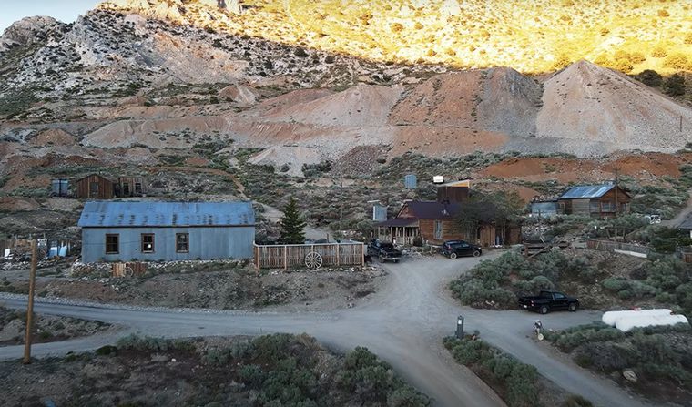 Compró un pueblo fantasma y quiere convertirlo en atracción.