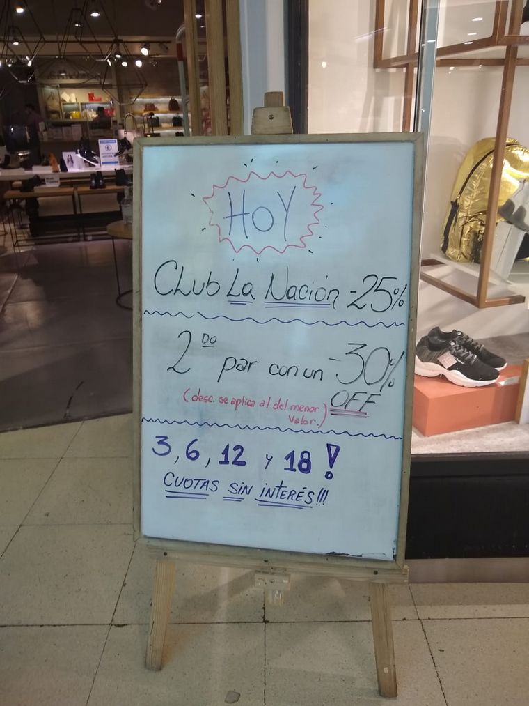 Los shoppings porteños reabrieron sus puertas este miércoles.
