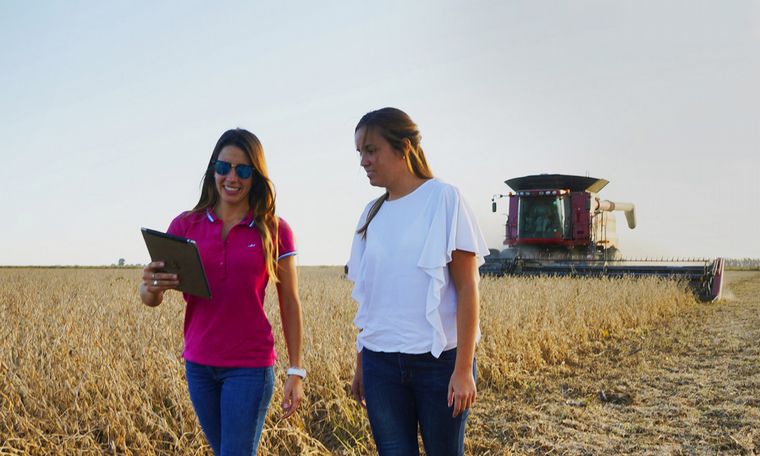 En el mundo el 43% de la mano de obra agrícola son mujeres