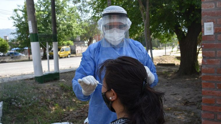 Este viernes se reportaron 15.718 casos de coronavirus.