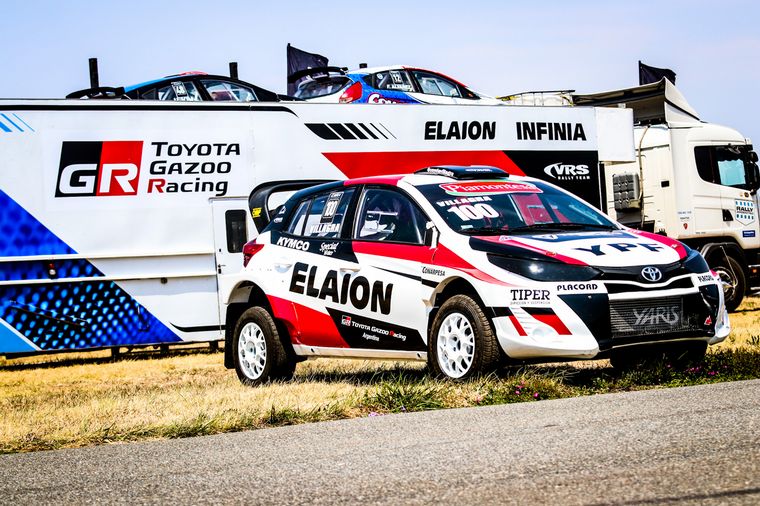 El flamante Yaris Maxi RRally de Villagra en la Pista de Berta.