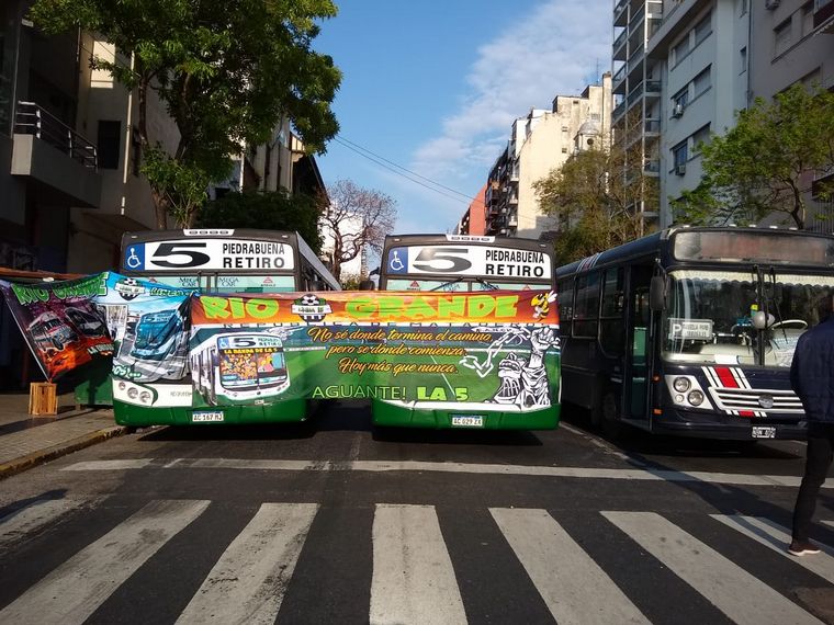 FOTO: Camioneros realizó una caravana por el Día de la Lealtad Peronista.