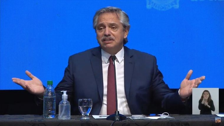 Alberto Fernández anuncia la extensión del aislamiento.