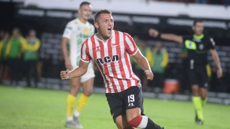 Mateo Retegui viene de Estudiantes de La Plata.