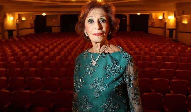 Hilda Bernard cumple 100 años.