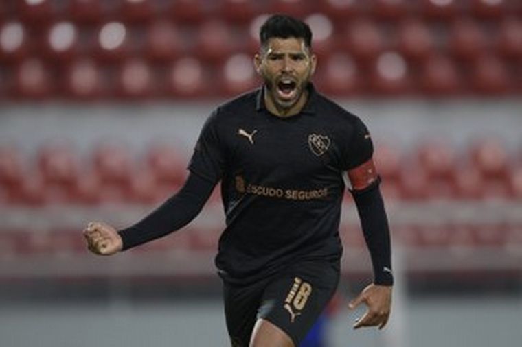 Silvio Romero abrió el marcador para Independiente
