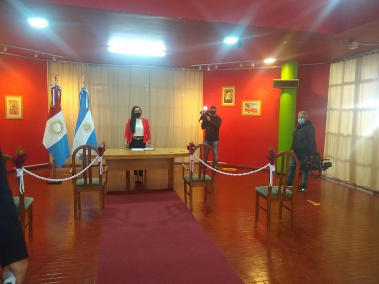Inauguraron la primera sala de casamientos en el CPC San Vicente