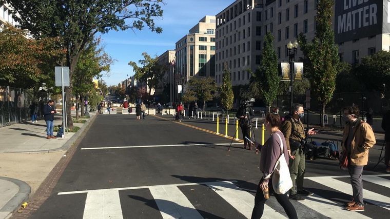 En Washington, la votación se vive con gran algarabía