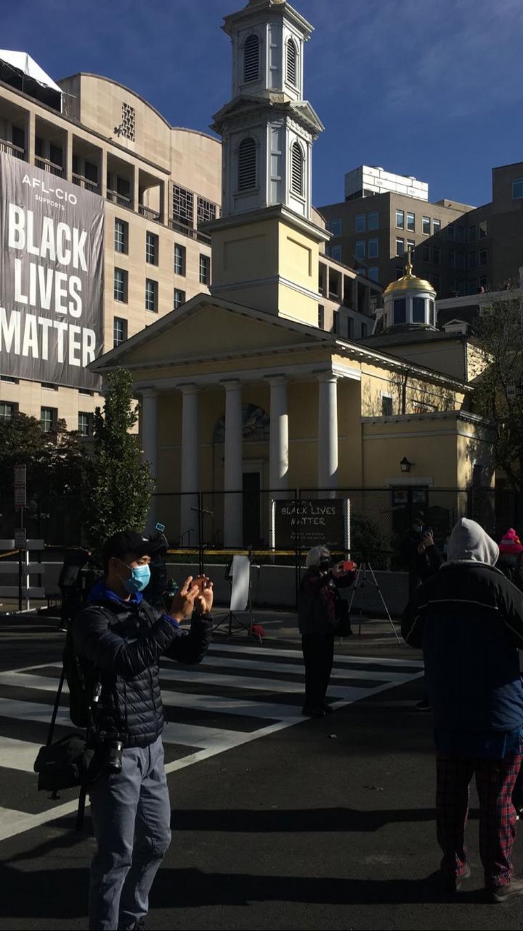 En Washington, la votación se vive con gran algarabía