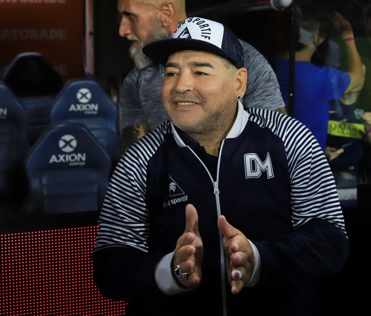 FOTO: El médico de Maradona publicó una foto junto 