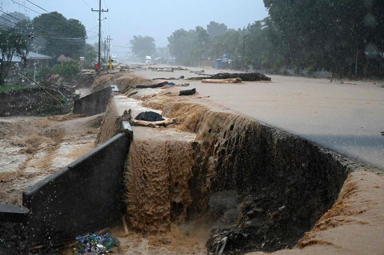 Decenas de muertos dejó el paso del huracán Eta por Centroamérica (Foto: AFP).