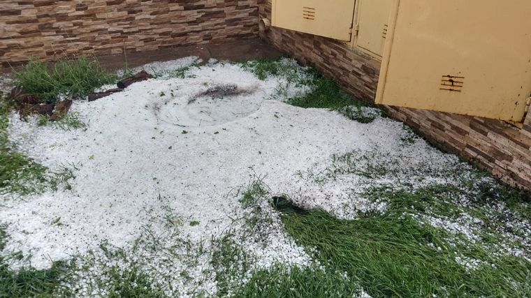Fuertes tormentas y caída de granizo en Mendoza.