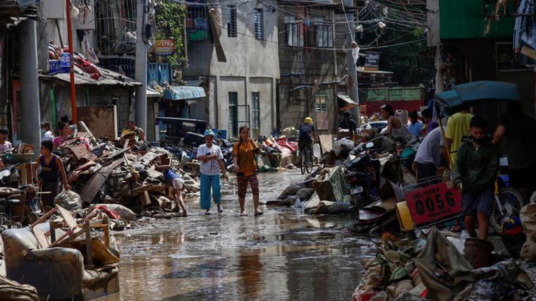 Tifón Vamco deja al menos 14 muertos en Filipinas.