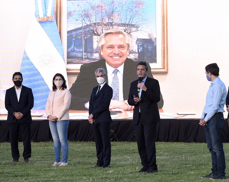 Fernández, por videoconferencia, anunció obras de infraestructura ferroviaria