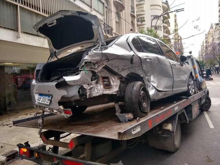 Espectacular triple choque en Recoleta.