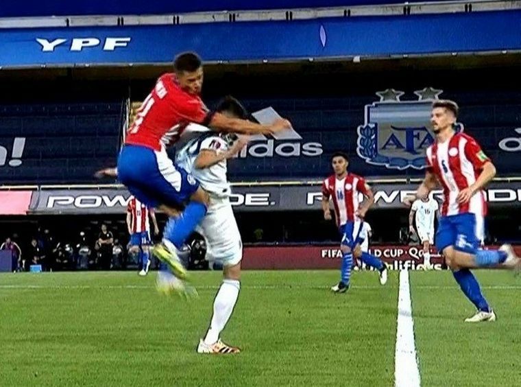 Ángel Romero se disculpó con Palacios.