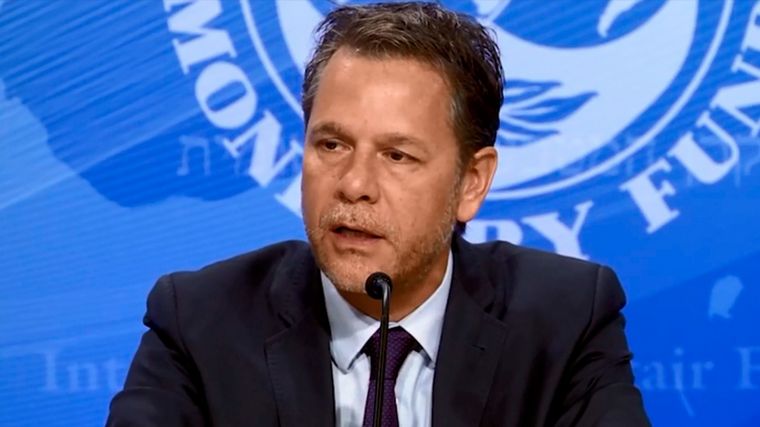 Cubeddu, jefe de la misión del FMI para argentina, dio positivo por coronavirus.