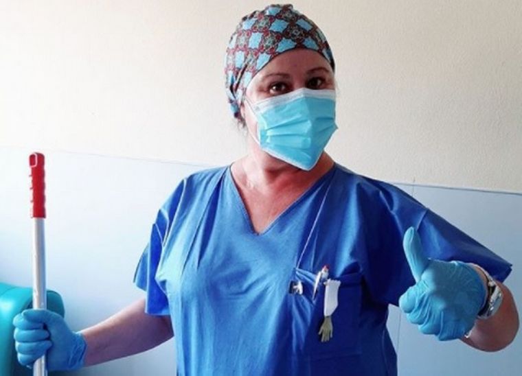 FOTO: El homenaje de una joyera argentina al personal de salud