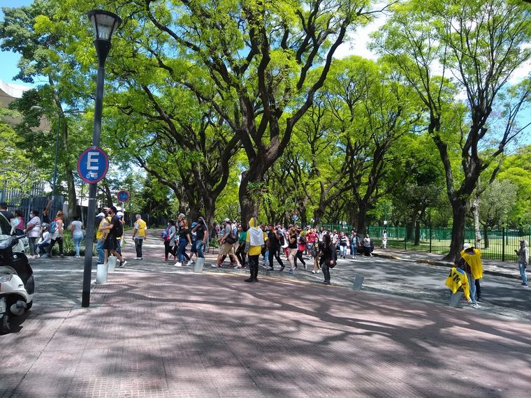 Marcha en apoyo al gobierno nacional.