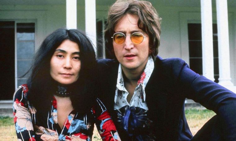 La artista Yoko Ono fue esposa de John Lennon.
