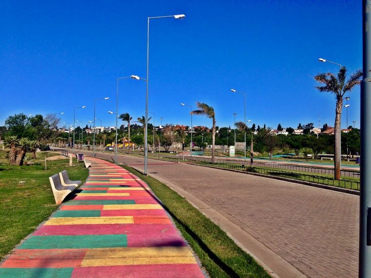 El Parque del Kempes reabrirá para actividades al aire libre.