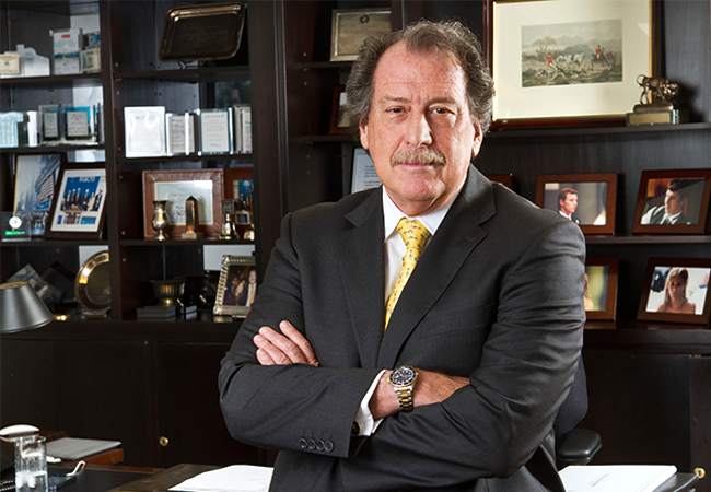 Murió el banquero Jorge Brito en un accidente de helicóptero