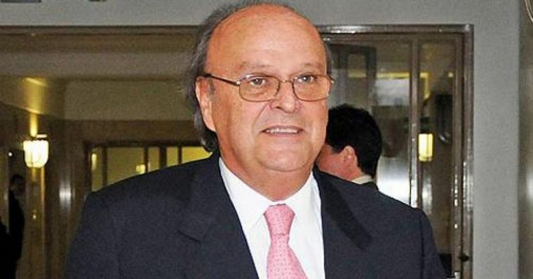 De Mendiguren abogó por sus sistema financiero anclado en la economía real. 