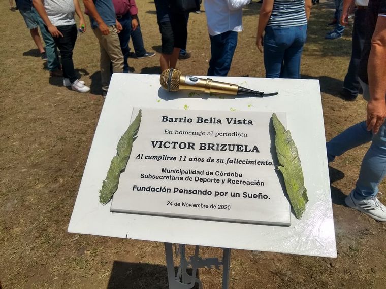 FOTO: Homenajearon a Víctor Brizuela a 11 años de su muerte.