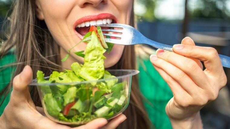 Un estudio reveló que los veganos son más propensos a fracturas.