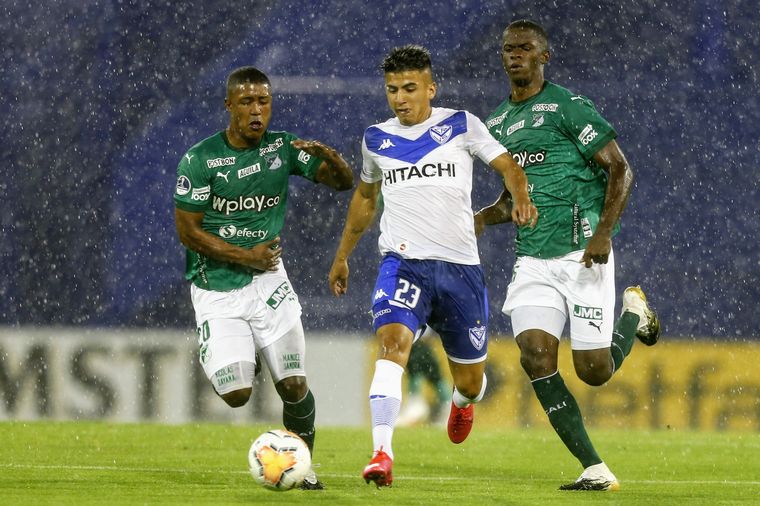 Vélez Sarsfield y Deportivo Cali de Colombia se enfrentaron este martes a la noche