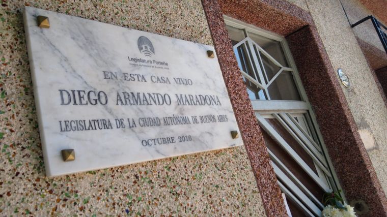 Viaje al pasado de Diego: así despide Paternal a su ídolo