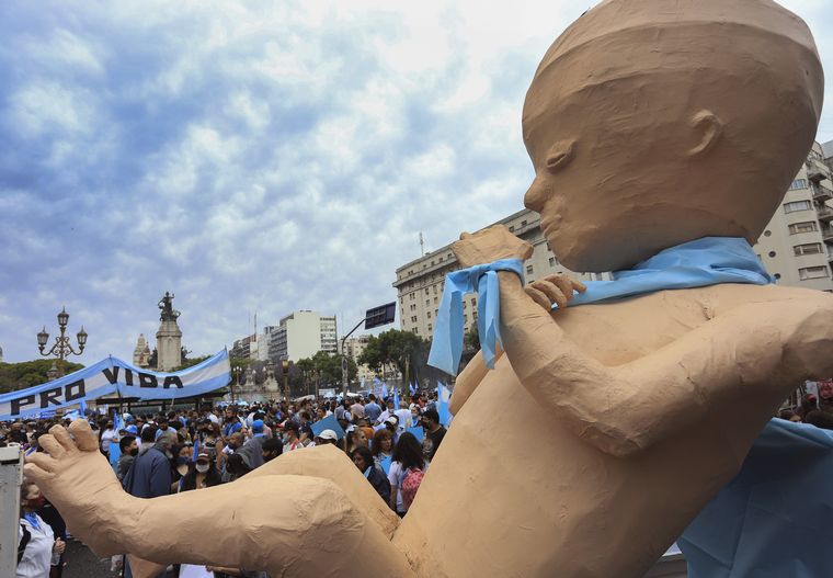 Marcha contra la legalización del aborto en Buenos Aires.