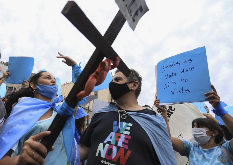 Marcha contra la legalización del aborto en Buenos Aires.