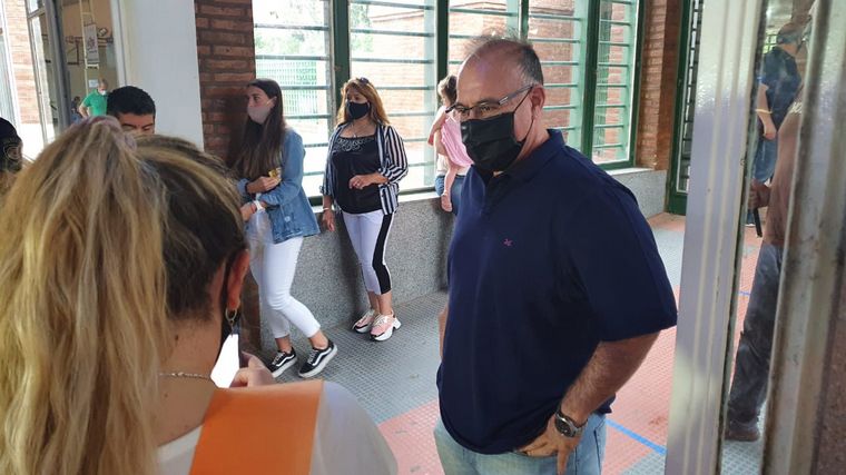 Gabriel Abrile votó en el Club Banda Norte