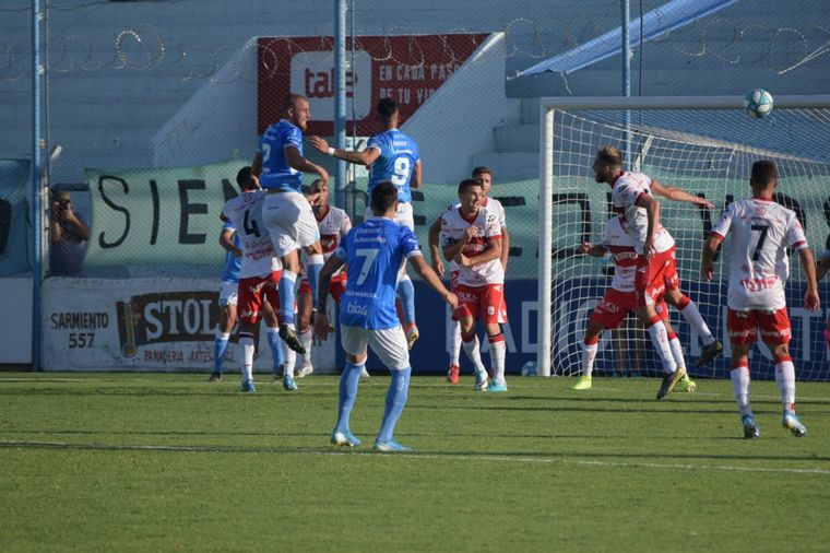 Estudiantes de Río Cuarto y Morón igualaron 0 a 0.
