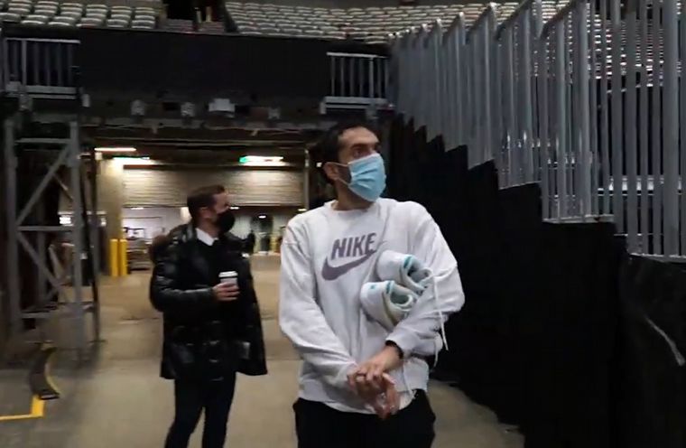 Campazzo llegó a las instalaciones de Denver Nuggets.