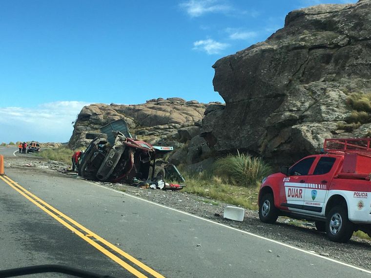 Volcó un camión en el Camino a las Altas Cumbres
