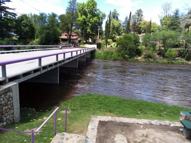 Crecida en el río San Antonio, Cuesta Blanca