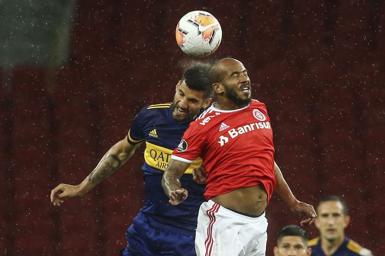 Inter y Boca chocan por la ida de los octavos de final.