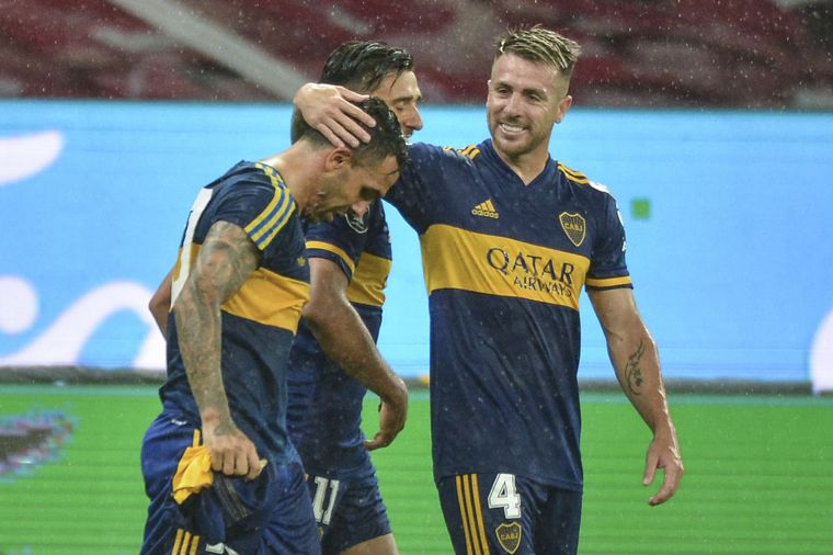 Tevez abrió el marcador en Brasil.