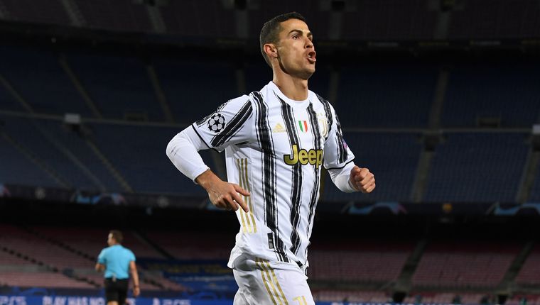 Ronaldo abrió el marcador en el Camp Nou con un gol de penal.