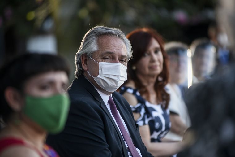 FOTO: Alberto Fernández y Cristina Kirchner asistieron a un acto en la ex Esma.