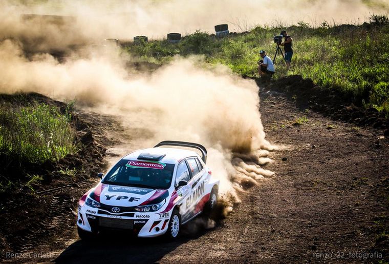 Villagra y su Yaris de TGR, a la expectativa, siempre candidato.