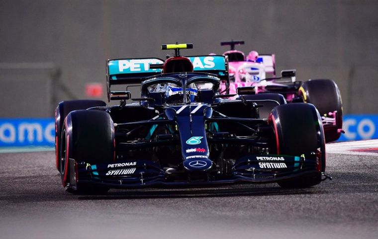 Bottas fue el más rápido con gomas medias en la FP2 de Abu Dhabi